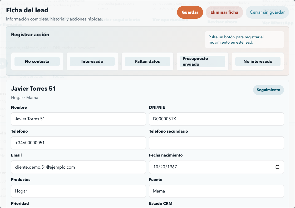 Ficha de lead con interacciones y datos pendientes